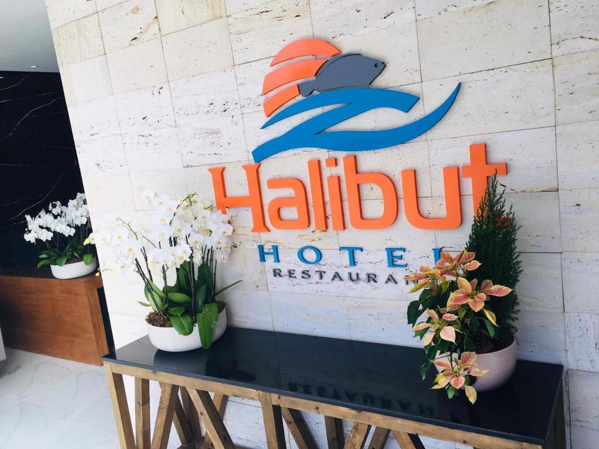 Halibut Hotel La Romana Exterior photo